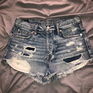 AMERICAN EAGLE HIGH-RISE FESTIVAL SHORTS!!